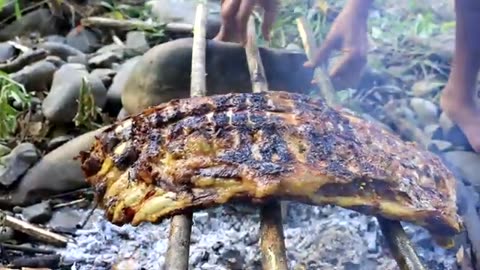 Survival skills: Grilled beef ribs Spicy delicious Cooking for Lunch ideas