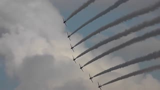 Awesome Red Arrows display at Duxford