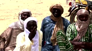 Angelina Jolie visits refugee camp in Burkina Faso