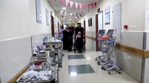 U.S. surgeons visit Gaza to treat patients, train doctors