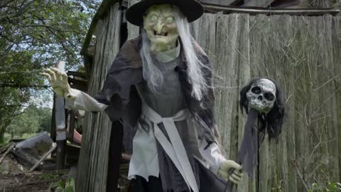 6 Ft Lunging Haggard Witch Animatronic - Spirit Halloween