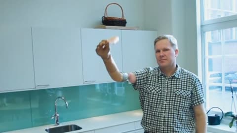 Mind-controlled prosthetic arm restores amputee dexterity