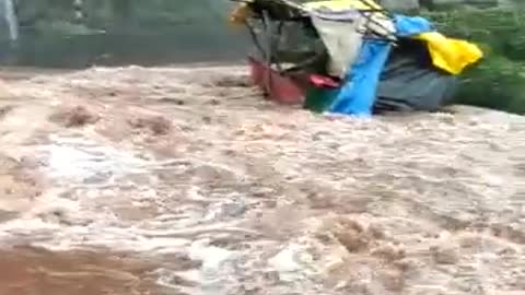 Heavy rain in India Maharashtra in the city