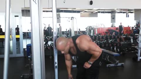 Build muscles with Victor Martinez-4