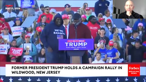 NFL Greats Lawrence Taylor & Ottis Anderson Join Trump Onstage At New Jersey Rally and endorse Trump