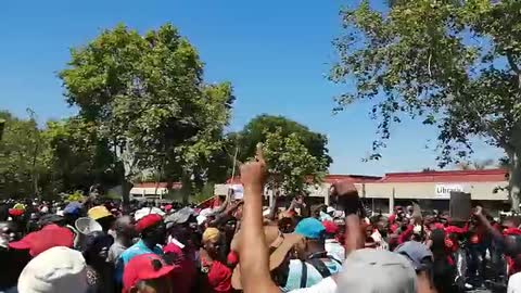 EFF sing and dance as they descend on Brackenfell