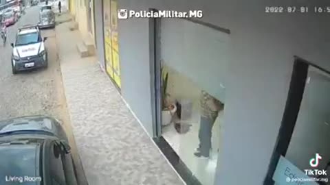 Nunca foi tão fácil fazer uma detenção.