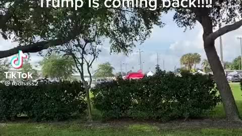 Thousands lining up EARLY for Trump in Florida tonight!