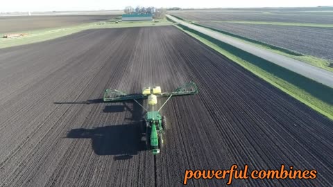 New Holland CR10.90 combine Guinness World Records attempt,