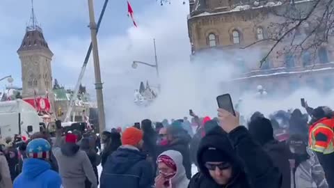 Police used tear gas in Ottawa