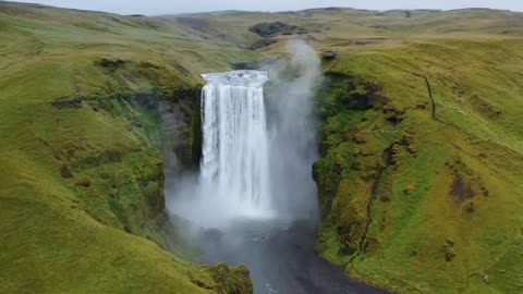 stunning Icelandic waterfalls