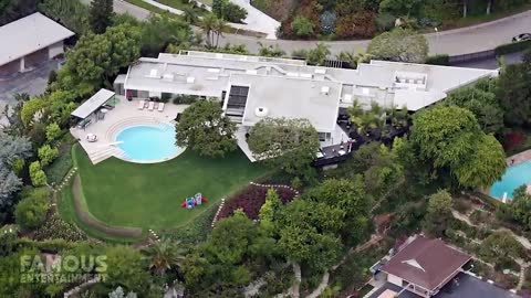 Courteney Cox | House Tour | $15 Million Malibu Mansion & More