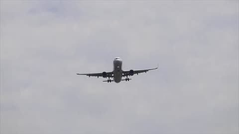 Frontier Airbus A321 arriving at St Louis Lambert Intl - STL