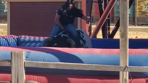 Wanna Watch a chic ride a mechanical bull for the fiirst time?