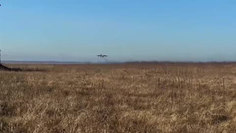 The crews of Su-25 attack aircraft hit enemy strongholds
