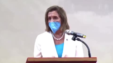 WATCH: Nancy Pelosi Suffers BRAIN MALFUNCTION On Camera...