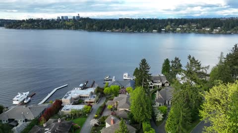 Sophisticated Waterfront Home in Mercer Island, Washington