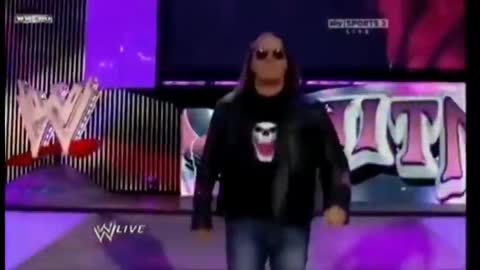 Papi yo no estoy solo (versión wwe)