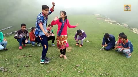 Dasi boys dance with girls