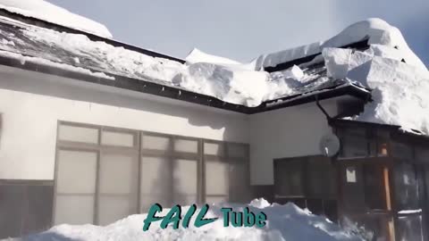 Awesome Roof Snow Removal Tools ! Amazing Snow Sliding Off The Roof