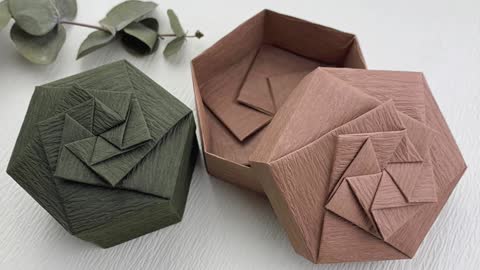 DIY Gift Wrapping - How to Make Origami Present Box