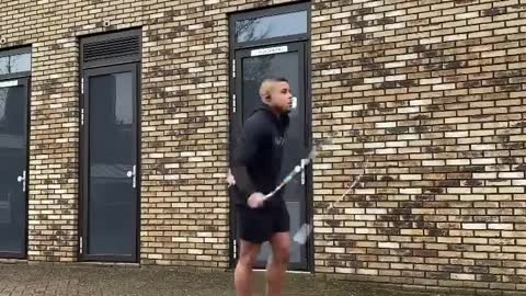 Guy Shows off Mind-Blowing Jump Rope Skills Through Tricks