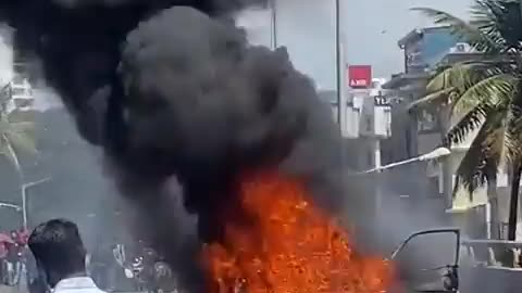 Bengaluru Electric Car🚘 Fire Incident? 🔥