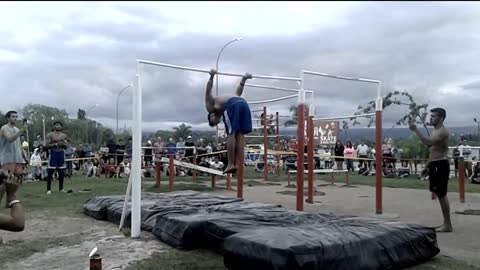 Hongo Martinez Vs Gaston Cantero TOP Street Workout Argentino