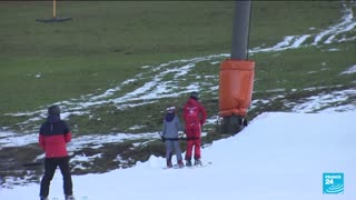 Alp ski resorts forced to adapt amid lack of snow