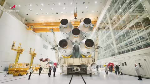 “Angaru-NZh" installed at the launch complex of the Amur spacecraft complex.