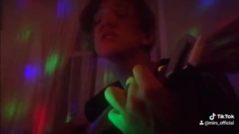 Vance Joy - Riptide (cover) in strobe light