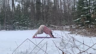 Winter Outdoor Grounding Guided INTUITIVE Yoga 18min ❄️❤️🌍