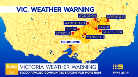 Massive 3000km rainband sweeps across Australia | 9 News Australia