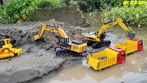 Excavators work under the river Roller truck, Dump truck toys Car Videos