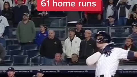 #AaronJudge hits his 61st #homerun to tie #RogerMaris’ storied record 📹: MLB