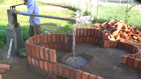 Build a heart-shaped hot water swimming pool with bricks and cement