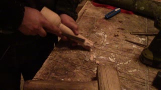 Making a woodworking mallet on the lathe part 3/4