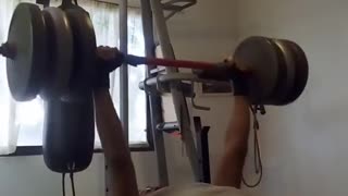 Bench Press To Train Your Chest At Home (20 March 2023)