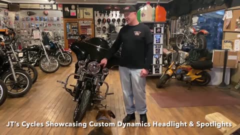 CUSTOM DYNAMICS HEADLIGHT AND LED SPOTLIGHTS FOR HARLEY DAVIDSON TOURING MODELS