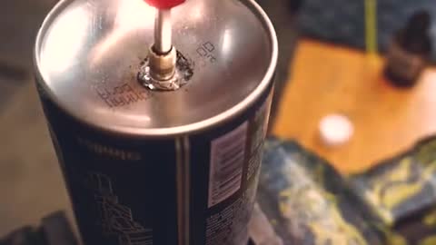 Spray paint can reconstruction