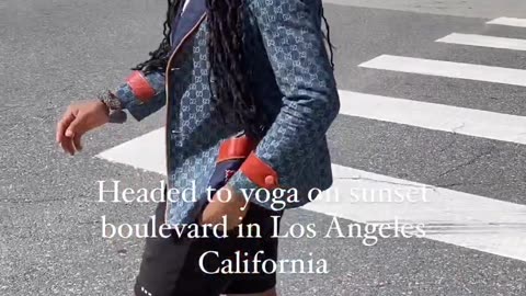 How You Should Dress Going To Yoga - Legend Already Made / Black Willy Wonka