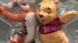 Disney Parks Winnie the Pooh and Tigger Ceramic Salt and Pepper Shaker Set #shorts