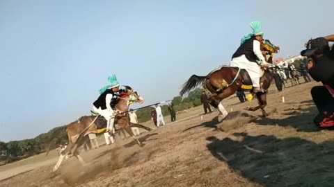 Tent paging is beautiful Ancient cavalry game