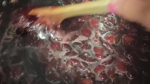 Quick stirring to get proper jam consistency