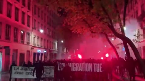 french patriots chant Islam out of Europe