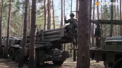 Watch Russian Uragan MLRS Open Fire on Enemy Positions