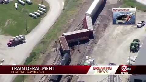 Authorities are investigating a train derailment in Braymer, Missouri, in Caldwell County.