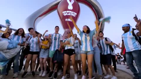 En Doha, hinchas argentinos confían en Messi para soñar con el título mundialista | AFP