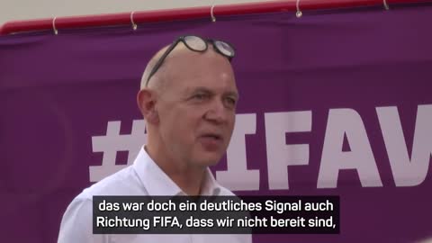 Der DFB knickt ein - nur der Präsident sieht es anders _ WM 2022