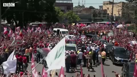 How Brazil's election campaign turned ugly – BBC News